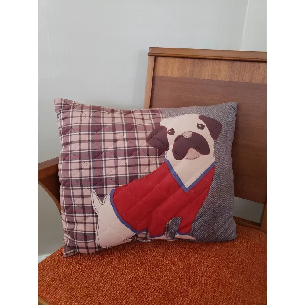 Dog Pillow Pug‎ Quilted Plaid 18 x 15 Decor Herringbone Canine Soft Plush Throw